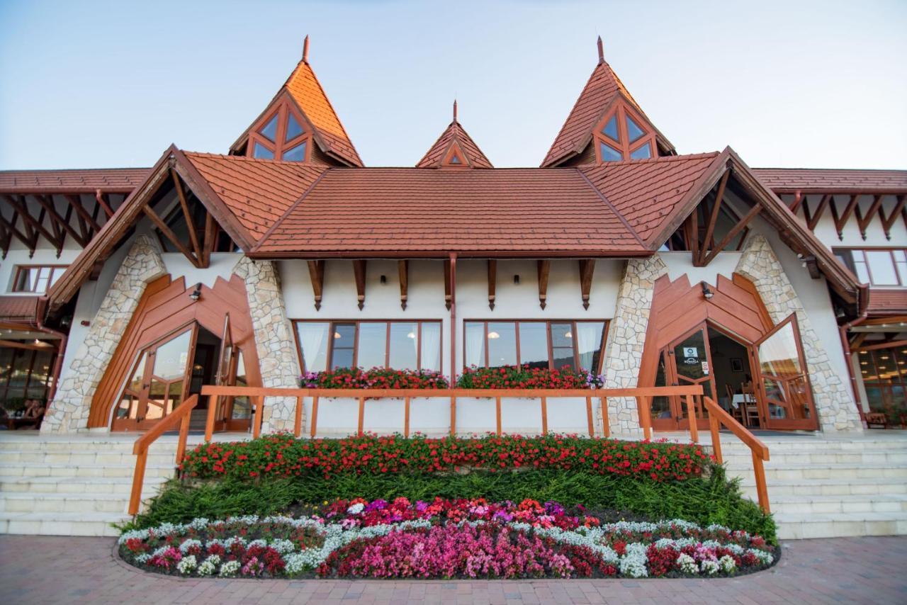 Bonanza Pensiune & Restaurant Mera Exterior photo